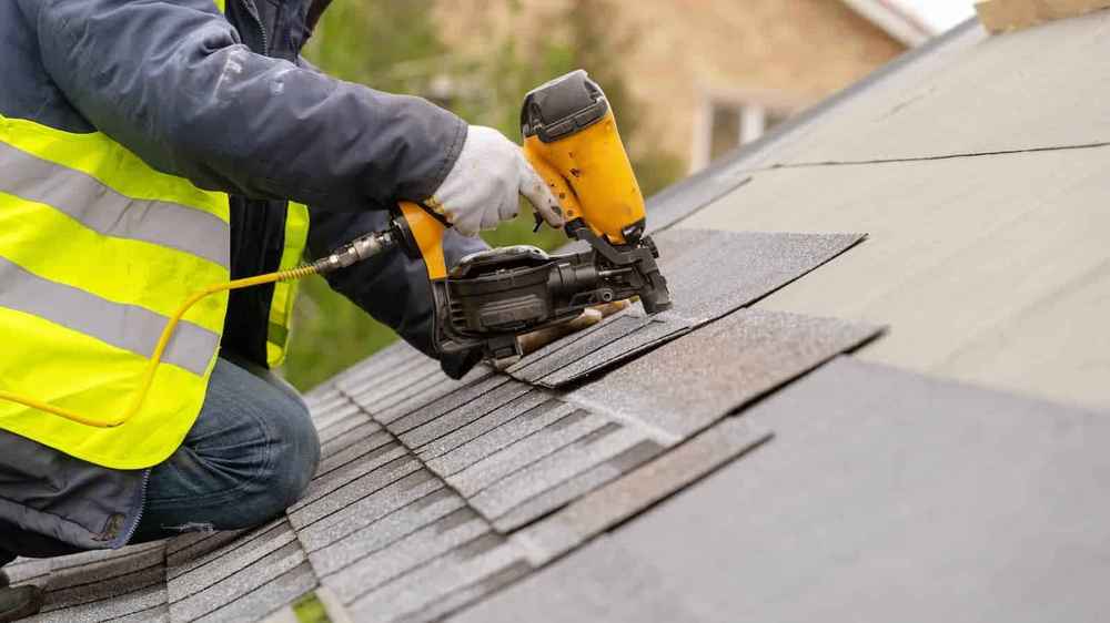 certified roof repair expert in Lancaster