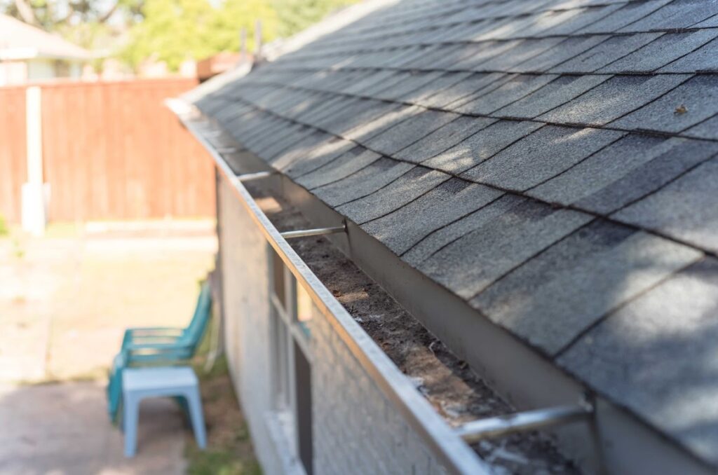 gutter maintenance in Columbus, OH